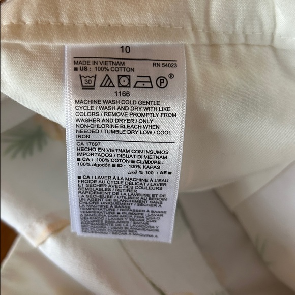 NWT Old Navy pineapple Short - Picture 7 of 7